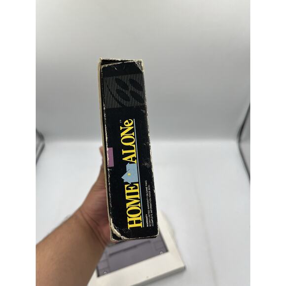 Home Alone Super Nintendo SNES With Original Box And Case - Picture 14 of 16